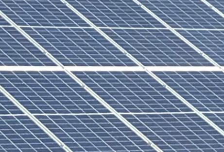 Klimaschutzoffensive: Photovoltaik auf Dächern von Handelsimmobilien