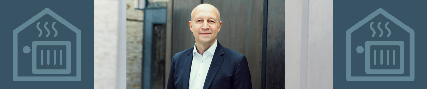 Andreas Kuhlmann (dena) im Interview über energieeffiziente Handelsgebäude Andreas Kuhlmann (dena) im Interview über energieeffiziente Handelsgebäude