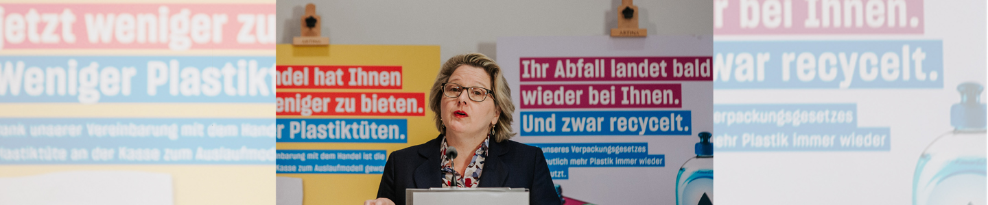 Klimaschutzoffensive: Bundesumweltministerin Schulze legt 5-Punkte-Plan für weniger Plastik und mehr Recycling vor Klimaschutzoffensive: Bundesumweltministerin Schulze legt 5-Punkte-Plan für weniger Plastik und mehr Recycling vor